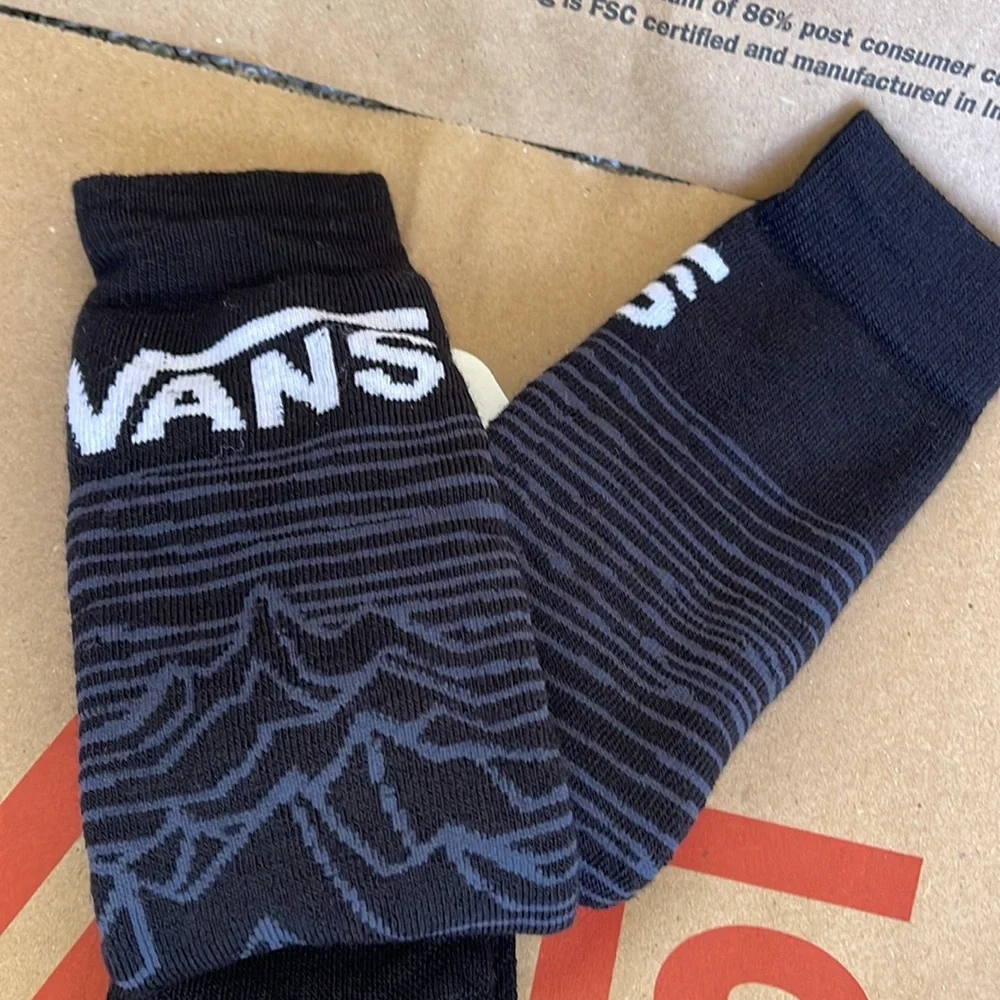 • Vans X Smartwool Merino Wool Over the Calf Socks WMNS